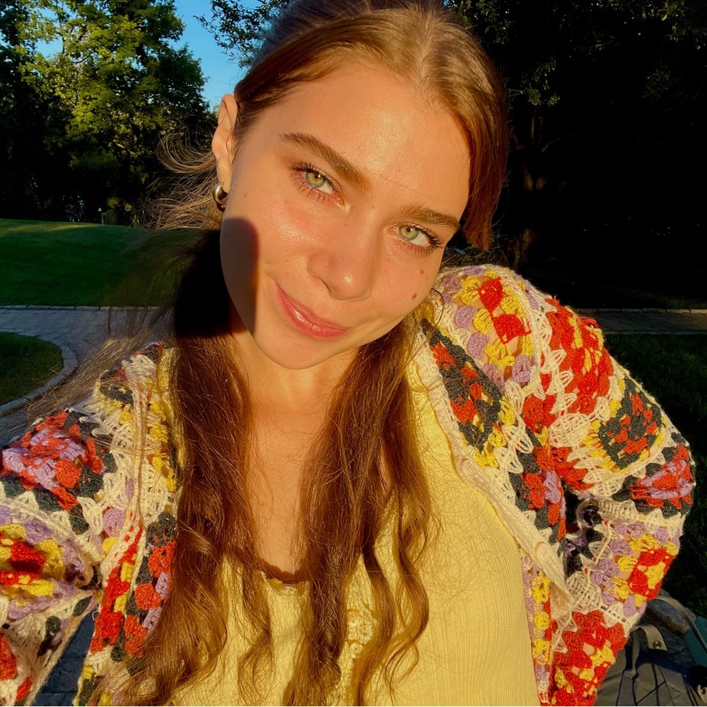 Meet your Posher, Isabelle